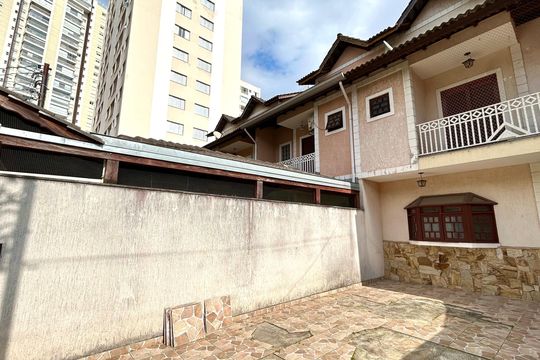 Garagem de casa à venda com 4 quartos, 159m² em Jardim Zaira, Guarulhos