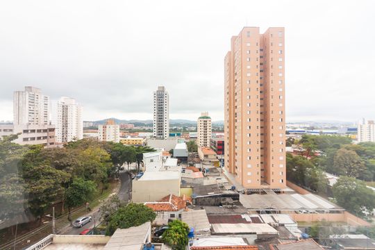 Vista  de apartamento para alugar com 1 quarto, 37m² em Km 18, Osasco