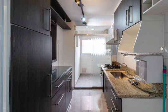 Cozinha de apartamento à venda com 3 quartos, 83m² em Jardim Zaira, Guarulhos