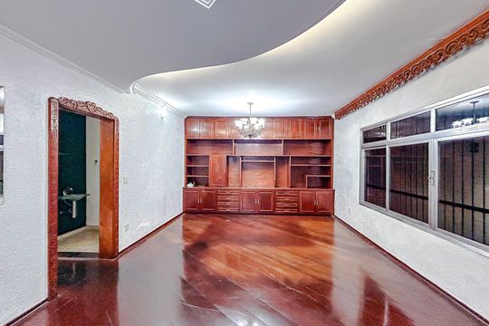 Sala de casa à venda com 4 quartos, 300m² em Chácara Santo Antônio (zona Leste), São Paulo