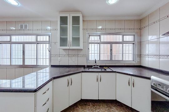 Cozinha - Armários de casa à venda com 4 quartos, 300m² em Chácara Santo Antônio (zona Leste), São Paulo