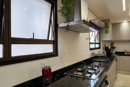 Cozinha  de apartamento para alugar com 4 quartos, 208m² em Embaré, Santos