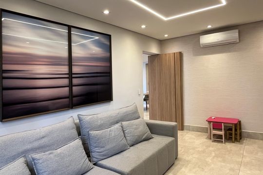 Sala de cinema de apartamento para alugar com 4 quartos, 208m² em Embaré, Santos