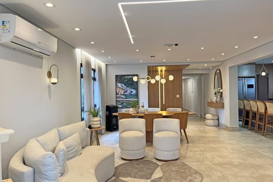 Apartamento para alugar com 4 quartos, 208m² em Embaré, Santos