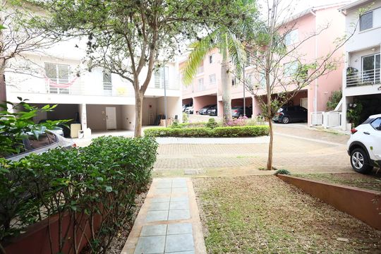 Casa de Condomínio à venda com 2 quartos, 90m² em Rio Pequeno, São Paulo