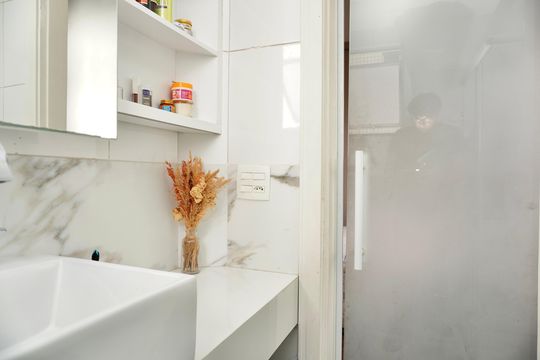 Suíte - banheiro de apartamento à venda com 3 quartos, 93m² em Silveira, Belo Horizonte