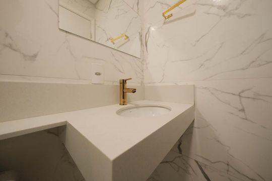 Banheiro de apartamento para alugar com 2 quartos, 45m² em Vila Nova Savoia, São Paulo