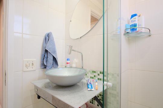 Banheiro de apartamento para alugar com 2 quartos, 50m² em Vila Moreira, São Paulo