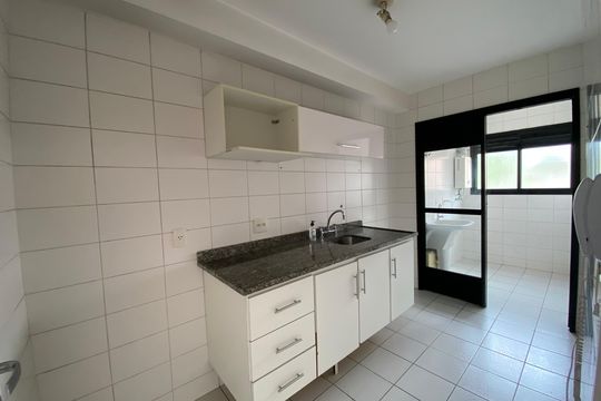 Cozinha de apartamento à venda com 3 quartos, 78m² em Cidade São Francisco, São Paulo