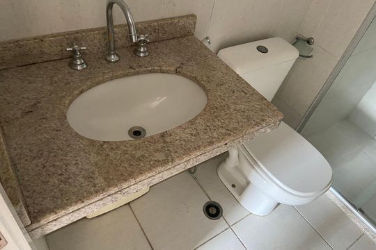Banheiro de apartamento à venda com 3 quartos, 78m² em Cidade São Francisco, São Paulo