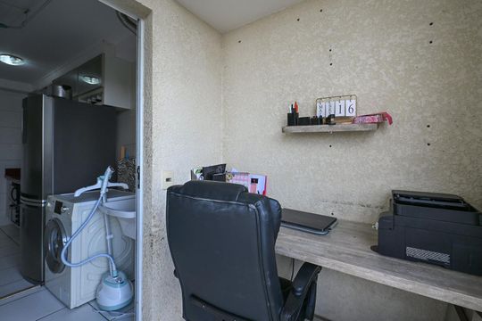 Escritório de apartamento à venda com 2 quartos, 63m² em Chácara Agrindus, Taboão da Serra