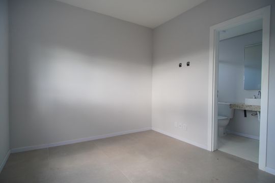 Suíte 1 de apartamento à venda com 2 quartos, 96m² em Pinheiro, São Leopoldo