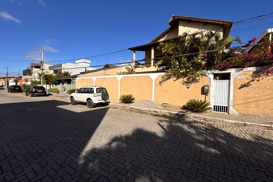 Fachada de casa de condomínio à venda com 4 quartos, 400m² em Vargem Grande, Rio de Janeiro