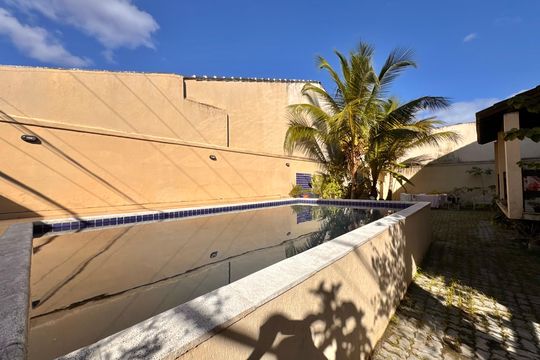 Área externa de casa de condomínio à venda com 4 quartos, 400m² em Vargem Grande, Rio de Janeiro