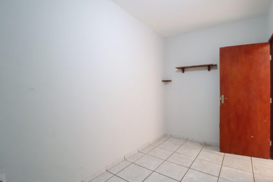 Quarto 2 de apartamento para alugar com 2 quartos, 47m² em Patrimônio, Uberlândia