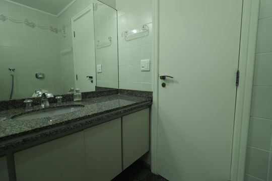 Banheiro da Suíte 3 de apartamento à venda com 3 quartos, 178m² em Vila Mariana, São Paulo