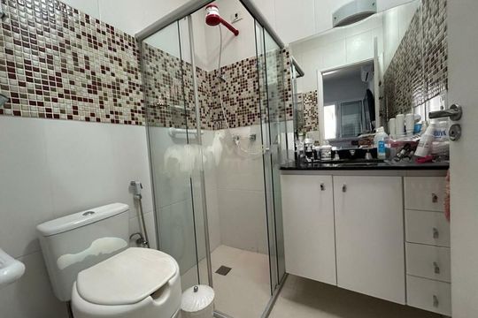 Casa à venda com 3 quartos, 250m² em Jardim Londrina, São Paulo