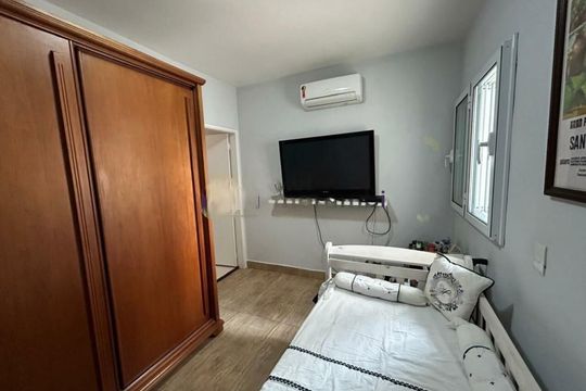 Casa à venda com 3 quartos, 250m² em Jardim Londrina, São Paulo