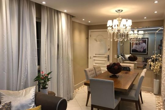 Apartamento à venda com 2 quartos, 131m² em Vila Alexandria, São Paulo