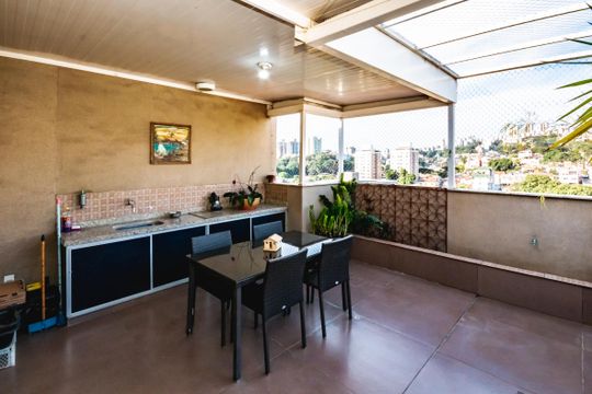 Apartamento à venda com 3 quartos, 141m² em Castelo, Belo Horizonte