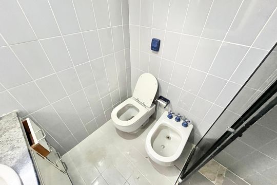 Banheiro de apartamento à venda com 2 quartos, 80m² em Santana, São Paulo