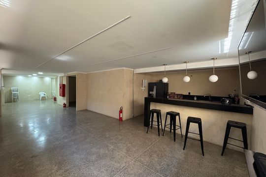 Área comum - Salão de festas de apartamento para alugar com 2 quartos, 63m² em Qna 18, Brasília