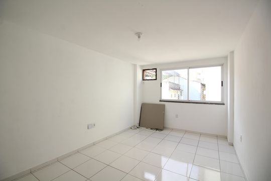 Apartamento à venda com 2 quartos, 58m² em Curicica, Rio de Janeiro