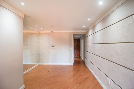Sala de apartamento à venda com 2 quartos, 67m² em Jardim Iris, São Paulo