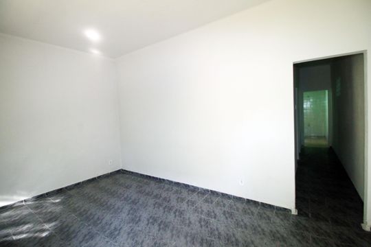 Sala de casa à venda com 1 quarto, 48m² em Parada de Lucas, Rio de Janeiro