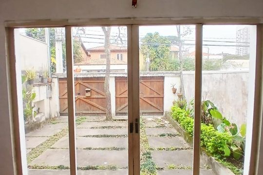 Foto 03 de casa à venda com 3 quartos, 160m² em Santo Amaro, São Paulo