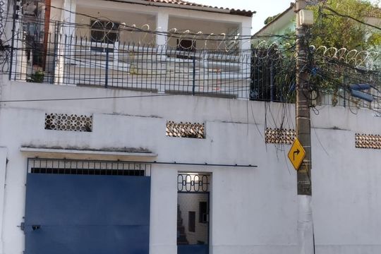 Fachada de casa à venda com 3 quartos, 320m² em Engenho Novo, Rio de Janeiro