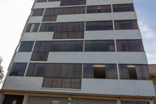 Fachada de apartamento à venda com 2 quartos, 65m² em Setor Habitacional Vicente Pires, Brasília