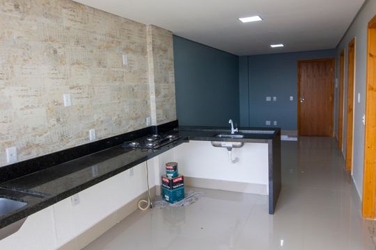 Cozinha de apartamento à venda com 2 quartos, 65m² em Setor Habitacional Vicente Pires, Brasília