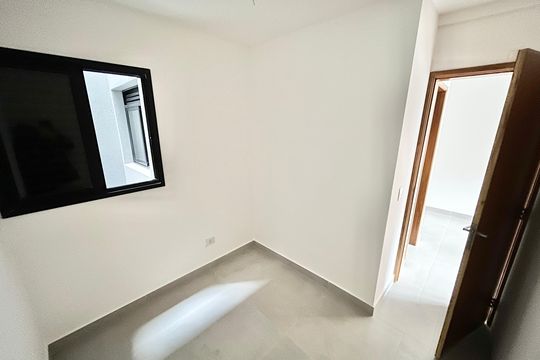 Quarto 1 de apartamento à venda com 2 quartos, 40m² em Vila Paiva, São Paulo
