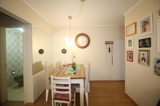 Sala de apartamento à venda com 2 quartos, 85m² em Santana, Porto Alegre