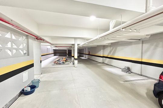 Garagem de apartamento à venda com 2 quartos, 40m² em Vila Paiva, São Paulo