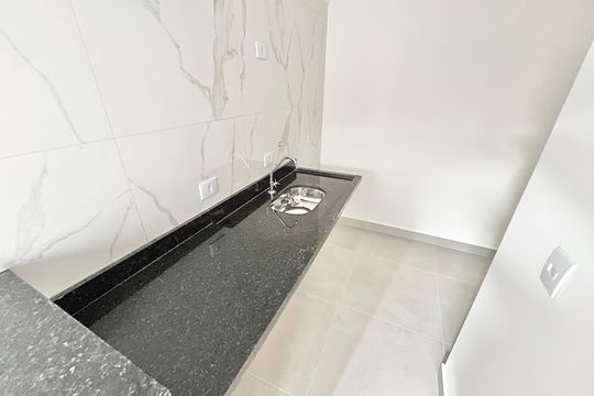 Cozinha e Área de Serviço de apartamento à venda com 2 quartos, 40m² em Vila Paiva, São Paulo