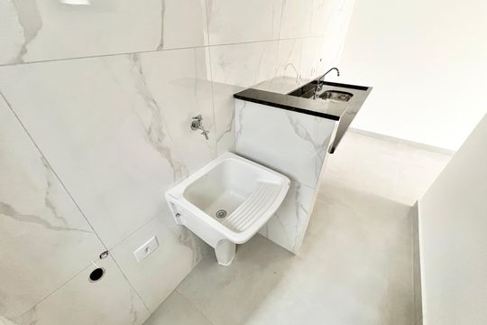 Cozinha e Área de Serviço de apartamento à venda com 2 quartos, 40m² em Vila Paiva, São Paulo