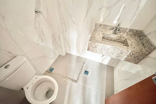 Banheiro de apartamento à venda com 2 quartos, 40m² em Vila Paiva, São Paulo