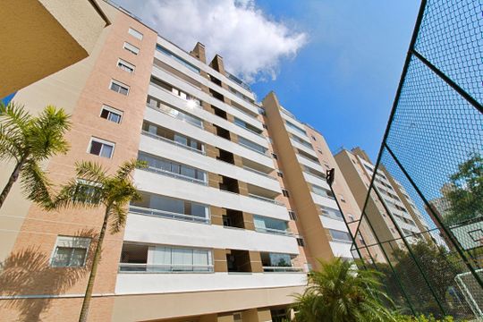 Fachada de apartamento à venda com 2 quartos, 80m² em Vila Suzana, São Paulo