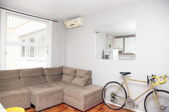 Apartamento à venda com 2 quartos, 65m² em Floresta, Porto Alegre
