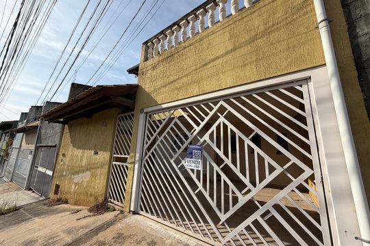Fachada de casa à venda com 3 quartos, 114m² em Jardim Bertioga, Várzea Paulista