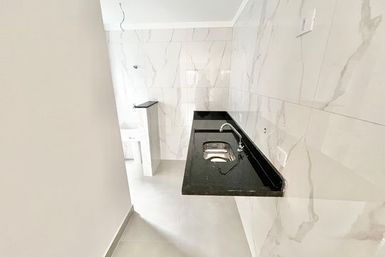 Cozinha e Área de Serviço de apartamento para alugar com 2 quartos, 45m² em Vila Paiva, São Paulo