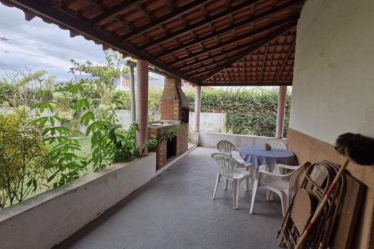 Área externa de casa para alugar com 3 quartos, 205m² em Unamar, Cabo Frio