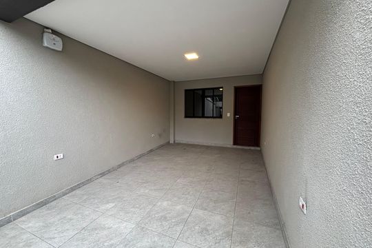 Garagem  de casa à venda com 3 quartos, 125m² em Vila Nova, São Paulo