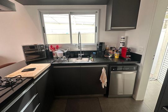 Cozinha de casa de condomínio à venda com 4 quartos, 240m² em Chácara Monte Alegre, São Paulo