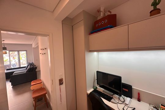 Escritório  de casa de condomínio à venda com 4 quartos, 240m² em Chácara Monte Alegre, São Paulo