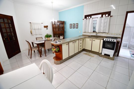 Cozinha de casa à venda com 3 quartos, 200m² em Jardim Santa Genebra, Campinas