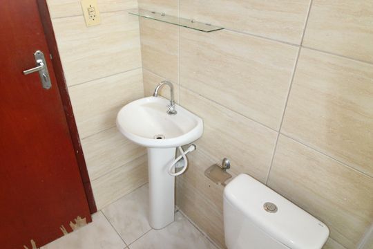 Banheiro de apartamento para alugar com 2 quartos, 55m² em Jardim Oriente, São José dos Campos