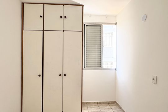 Quarto 2 de apartamento para alugar com 2 quartos, 57m² em Parque Sao Luis, São Paulo